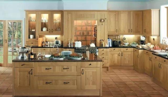 橱柜门板怎么选好打理,橱柜门板哪里买好一点