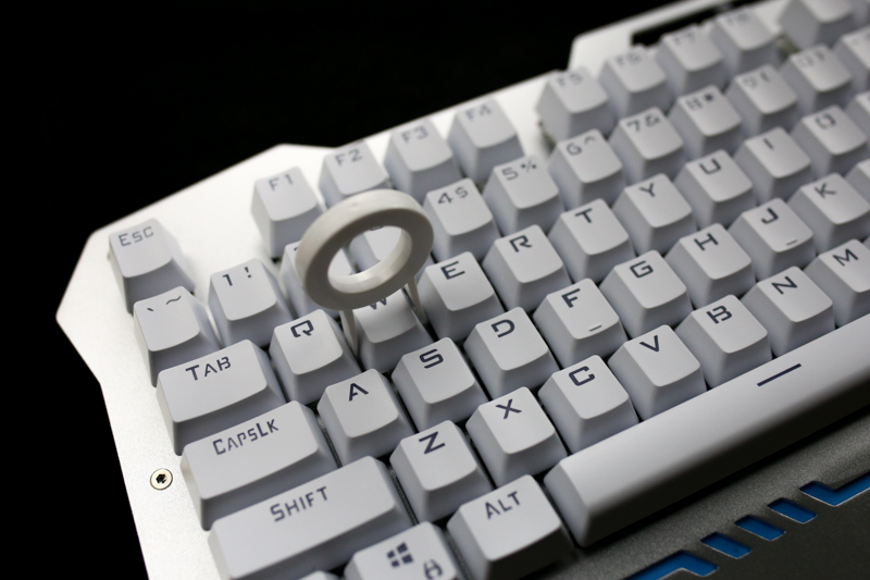 流动于指尖的神器-狼蛛收割者机械键盘入手体验（黑轴混光版）