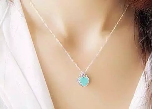 仙美缘水晶项链搭配技巧