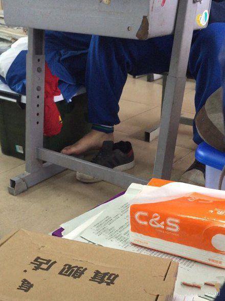 这年头没有大长腿都不好意思出门