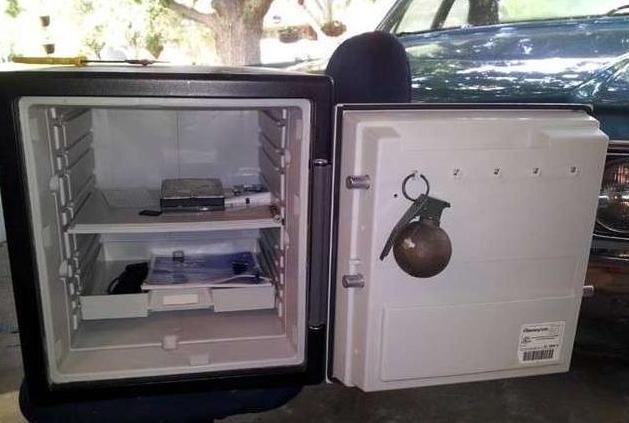 女子网购到二手保险柜觉得赚到，打开一看里面的东西差点要她的命