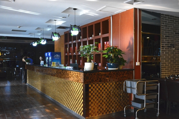 端午节带父母到西安秦品天下吃海鲜吧