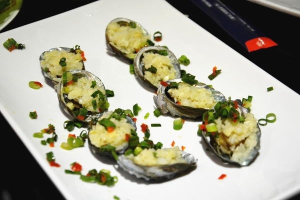 端午节带父母到西安秦品天下吃海鲜吧