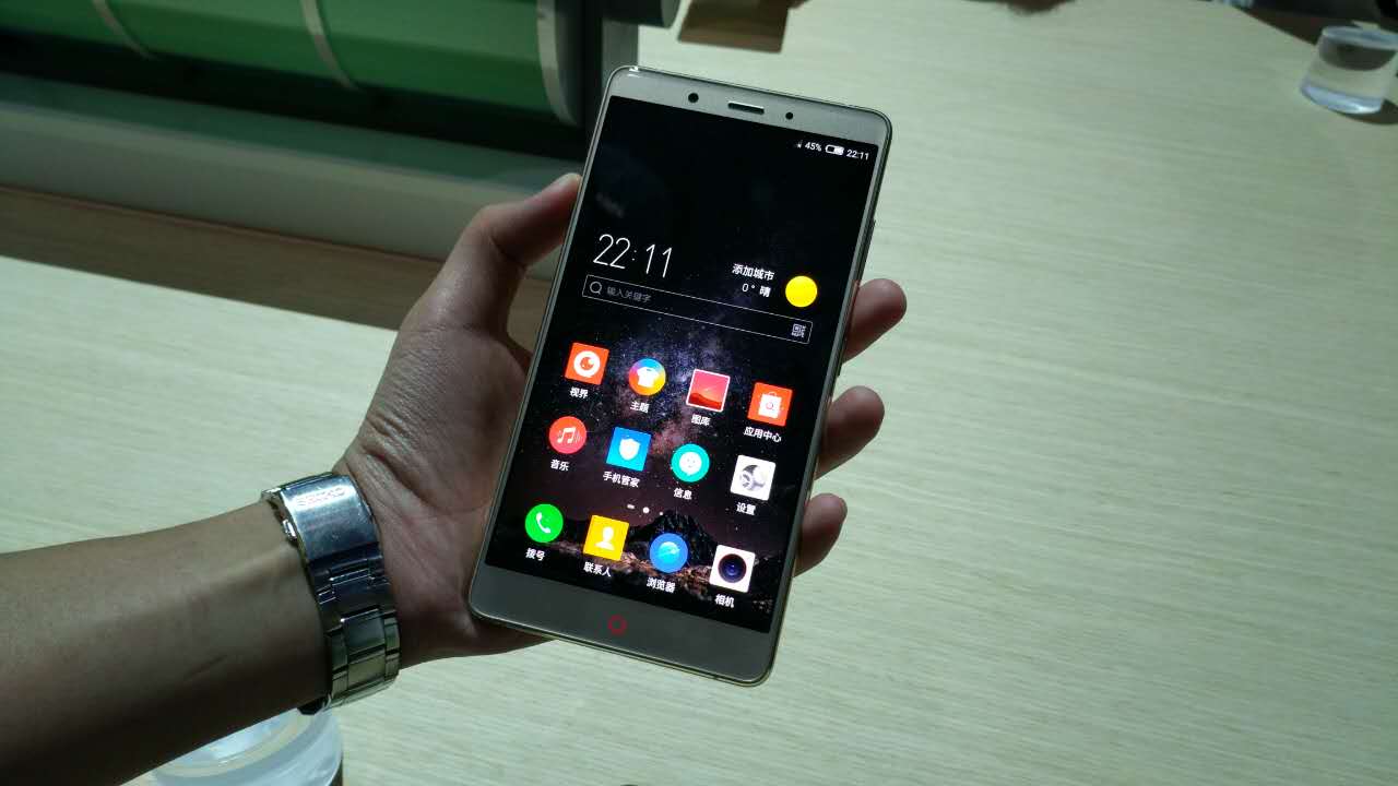 c罗典藏限量版,努比亚z11maxc罗典藏