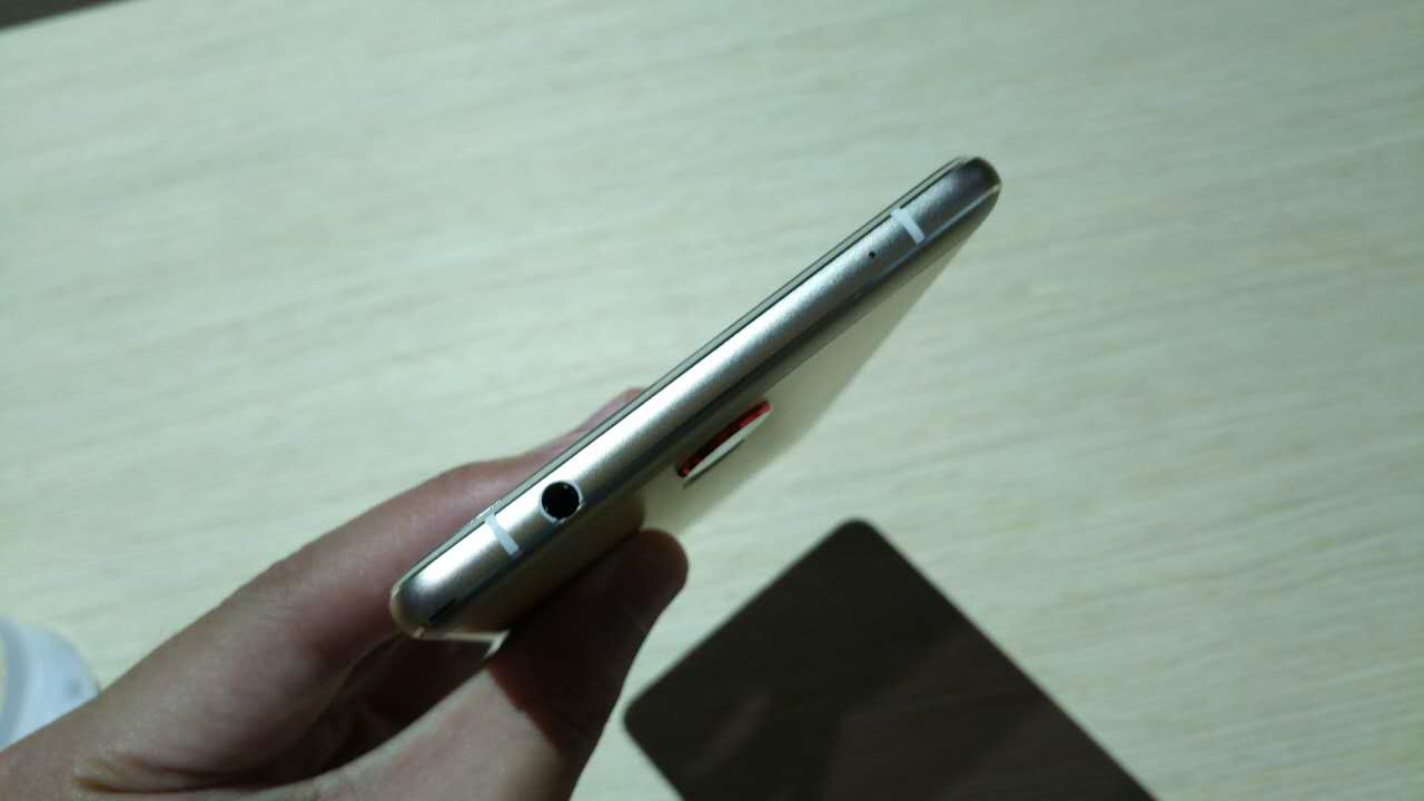 c罗典藏限量版,努比亚z11maxc罗典藏