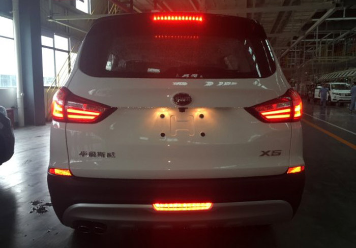 国产又出神车华晨斯威X5，宝马X5直接无语，众泰都自叹不如