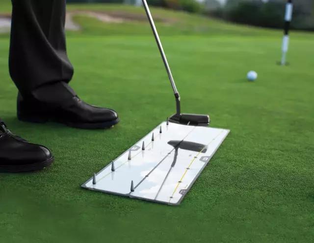 高尔夫经典神器,高尔夫姿势纠正训练器