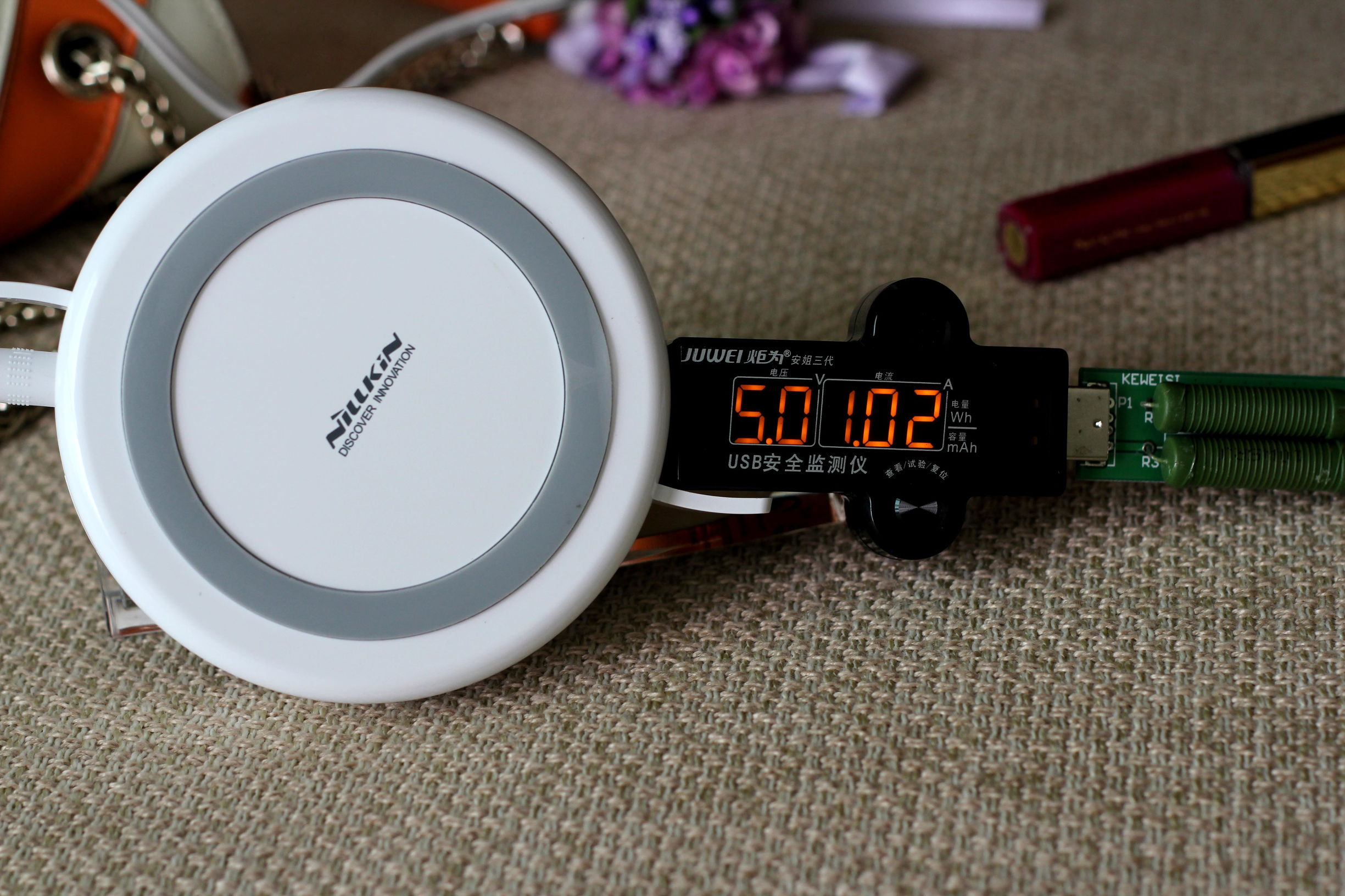 女生粉饼盒,女生的化妆盒和化妆品