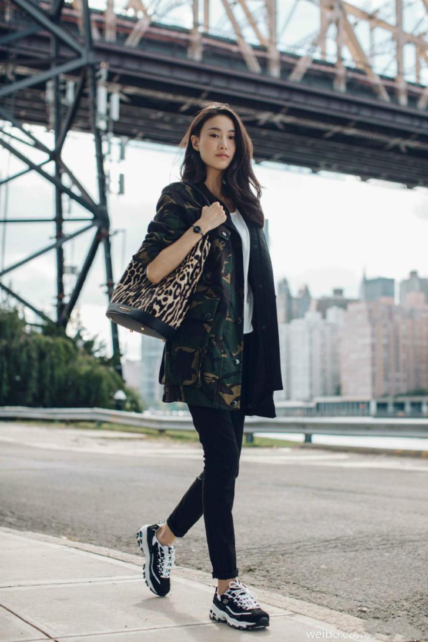 秦舒培拍睡衣照片,秦舒培身材写真