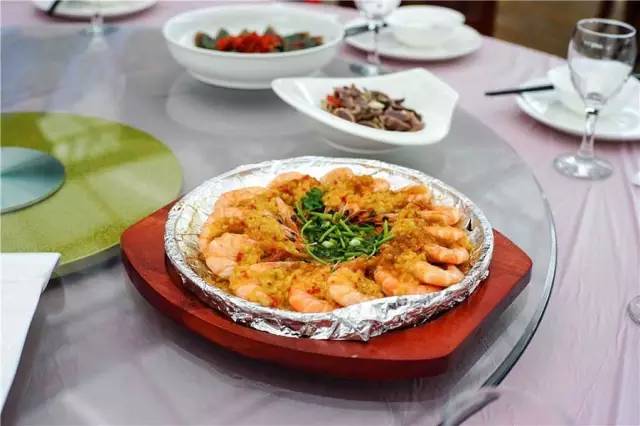 横溪西祠村宴，吃出最地道的横溪味，什么是横溪味？点开就知道了！