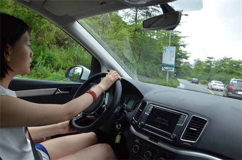 动力好空间大舒适的车,大众夏朗1.4试驾怎么样