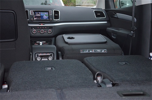 动力好空间大舒适的车,大众夏朗1.4试驾怎么样