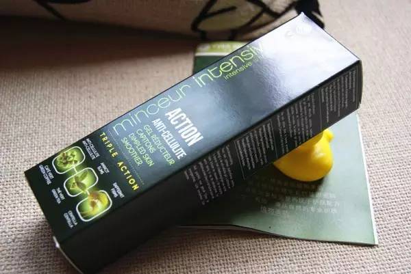 “新轻奢”时代来临:大牌们正尴尬呢,ESSE CHIC来了!