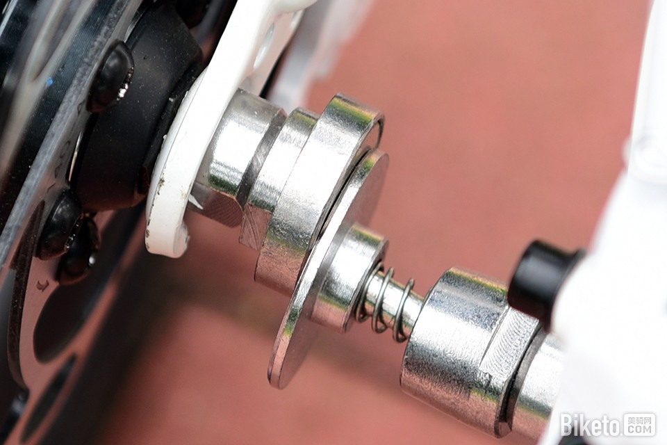 欧亚马酷炫pro-m990d棕色,欧亚马折叠自行车18速酷炫m990