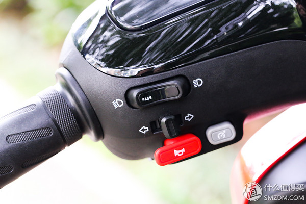 城市穿梭小精灵电动车,小牛电动车m1深度试驾体验