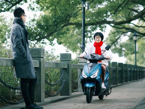 新日电动车和绿源电动车哪个较好,绿源3000左右电动车哪款最好