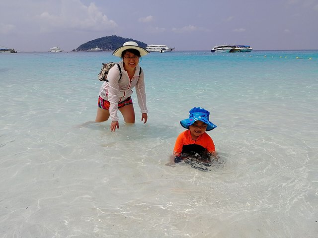 甯︾潃鐗涢瓟鐜嬬湅鏄熸槦,甯︾潃鐗涢瓟鐜嬪嚭鏉ョ湅涓婂笣