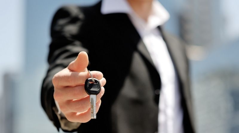 趣店、易鑫、弹个车争抢的汽车融资租赁市场，盈利点在哪里？