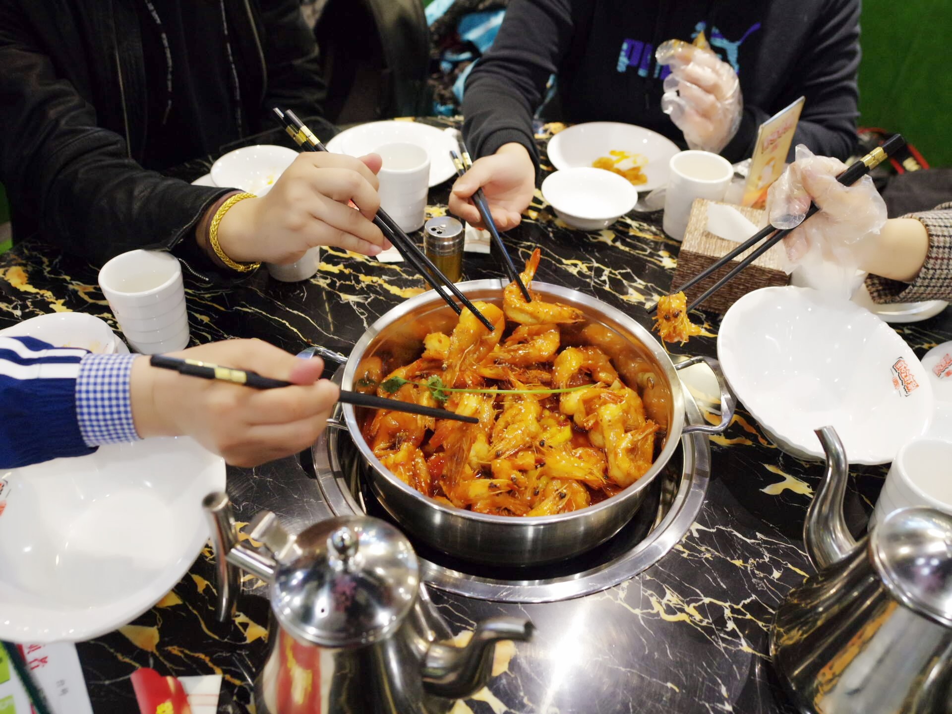 北京天通苑西三区的天通尾货商城,天通尾货商城夏季购物节闪亮登场