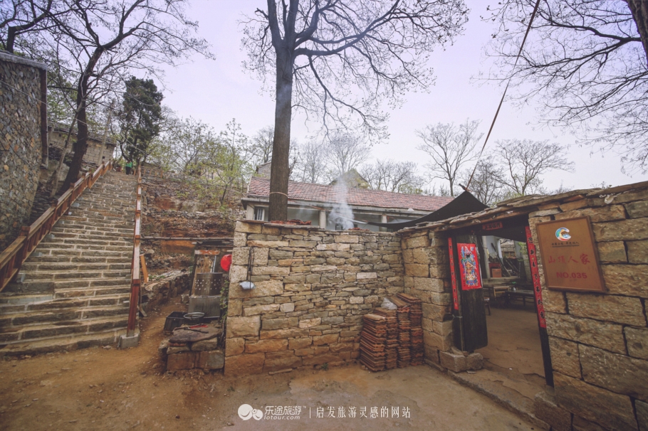 閭d釜杩滄柟鐨勪綘,閭d釜杩滄柟鏄皝鍞辩殑