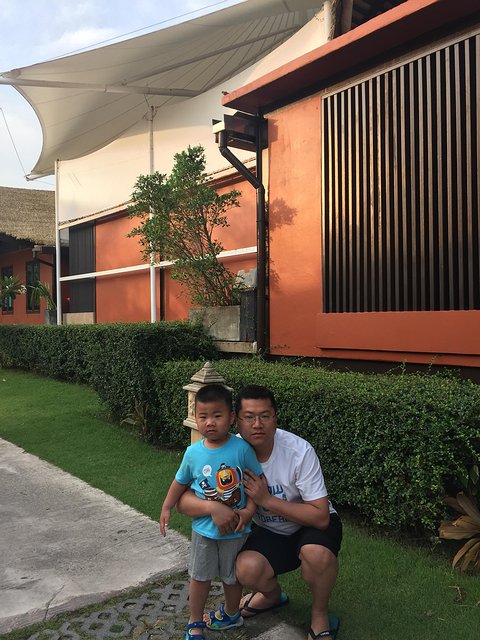 甯︾潃鐗涢瓟鐜嬬湅鏄熸槦,甯︾潃鐗涢瓟鐜嬪嚭鏉ョ湅涓婂笣