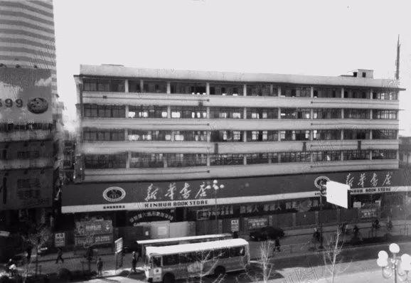 百花、先锋、花鸟市场的露天书摊……徐州的书店这些年经历了什么？