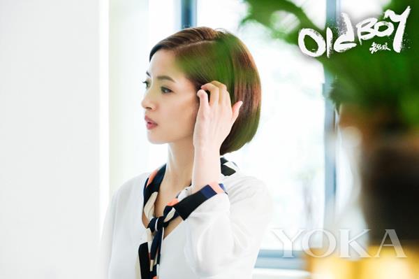 当小鲜肉都开始浓妆艳抹女明星都换上了高段位裸妆