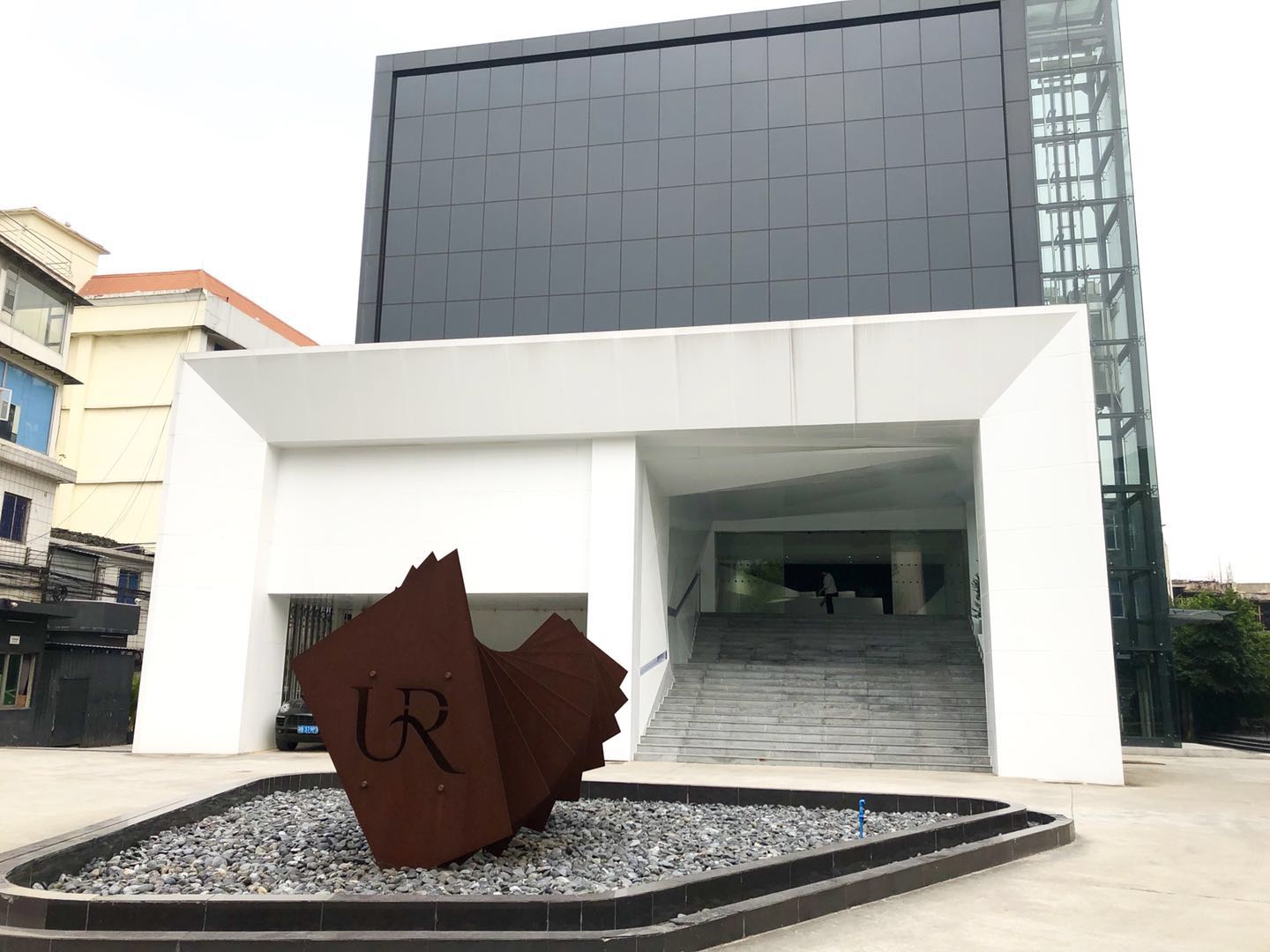 zara和hm比较,zara和hm对比