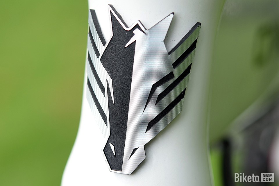 欧亚马酷炫pro-m990d棕色,欧亚马折叠自行车18速酷炫m990