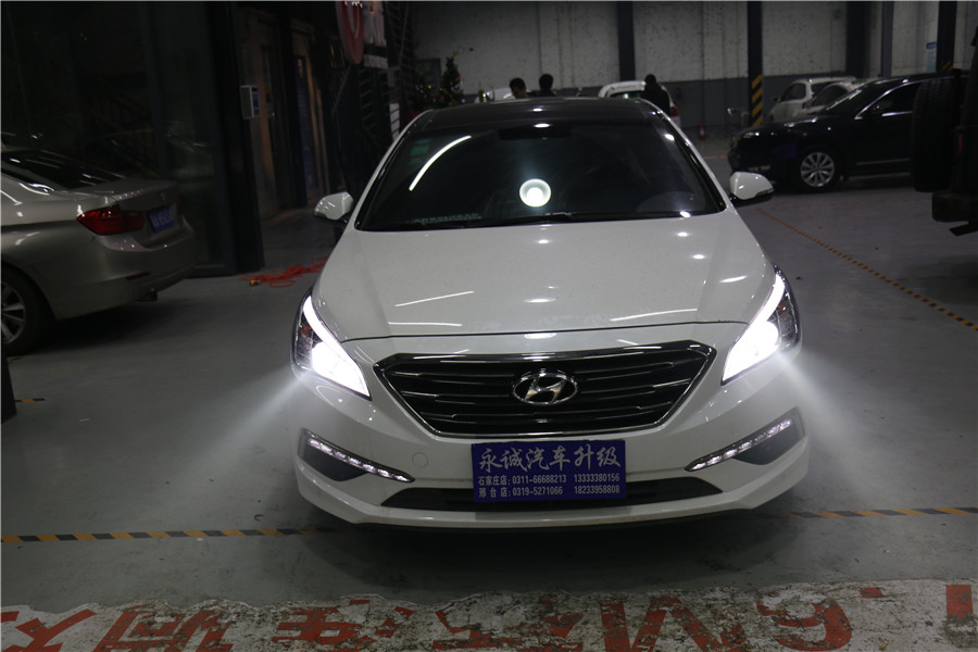 索纳塔九后雾灯led改装,索纳塔9车灯怎样换