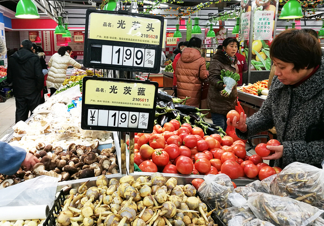 中国恩格尔系数1949到2022,中国恩格尔系数下降原因