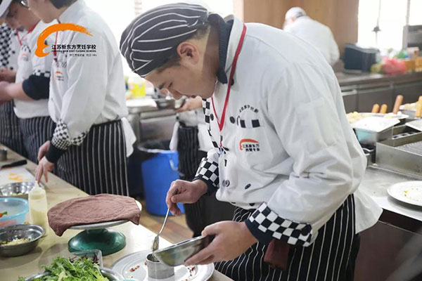 新东方烹饪学校学西餐哪家好,江苏新东方烹饪学校西点西餐
