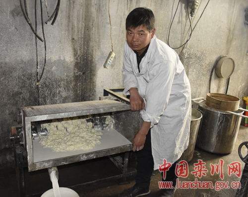 脱贫致富小生意怎么做的,脱贫户创业小生意