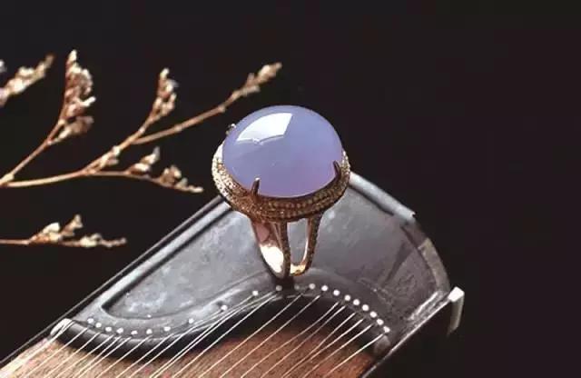 绱壊鐨勭俊缈犲垎鍝嚑绉嶈壊,绱壊缈＄繝浼氬け鑹插悧