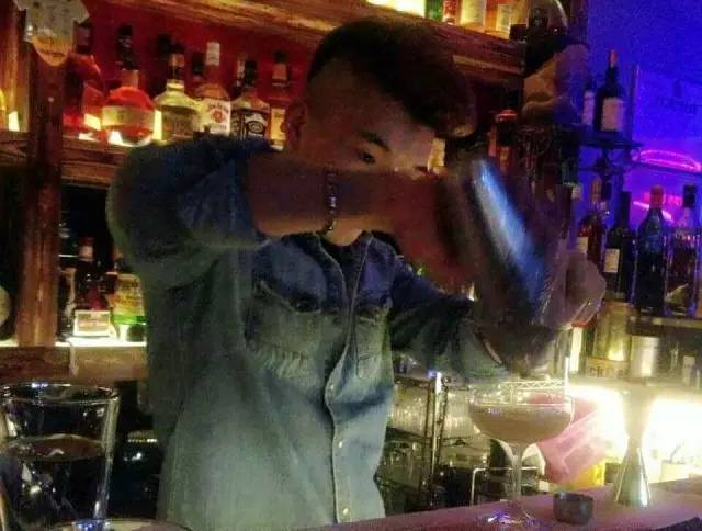 颜高huohao有内涵，杭州这些调酒师za不上天！