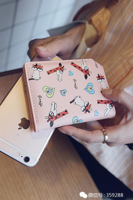 女包印花高级感,时尚女包标志图