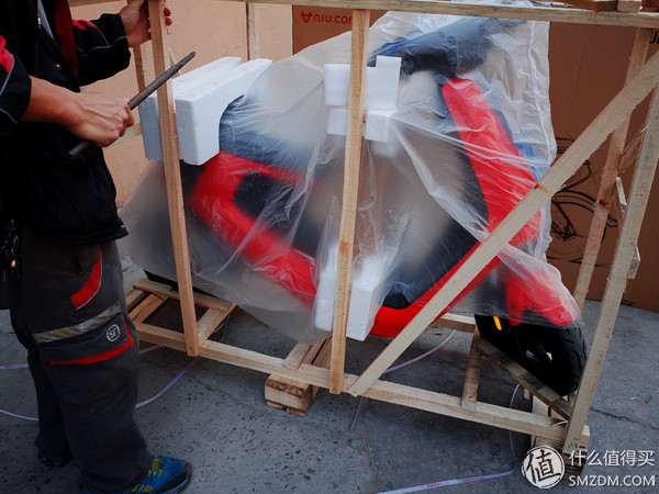 城市穿梭小精灵电动车,小牛电动车m1深度试驾体验