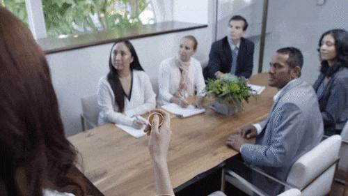 你可能不会买,但还有3亿人在乎它