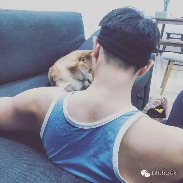 越长越丑的男生怎么变帅,又黑又丑的男生怎么逆袭