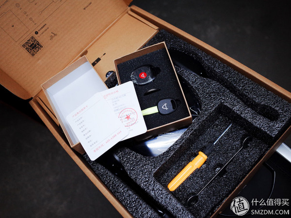 城市穿梭小精灵电动车,小牛电动车m1深度试驾体验