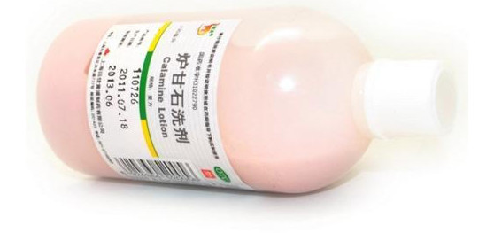 宝宝长痱子怎么办呀,出汗长痱子怎么解决