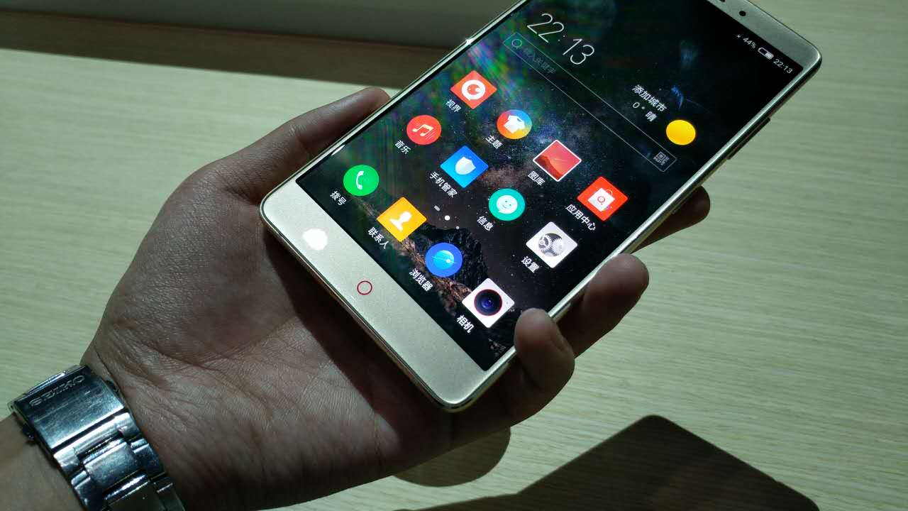 c罗典藏限量版,努比亚z11maxc罗典藏