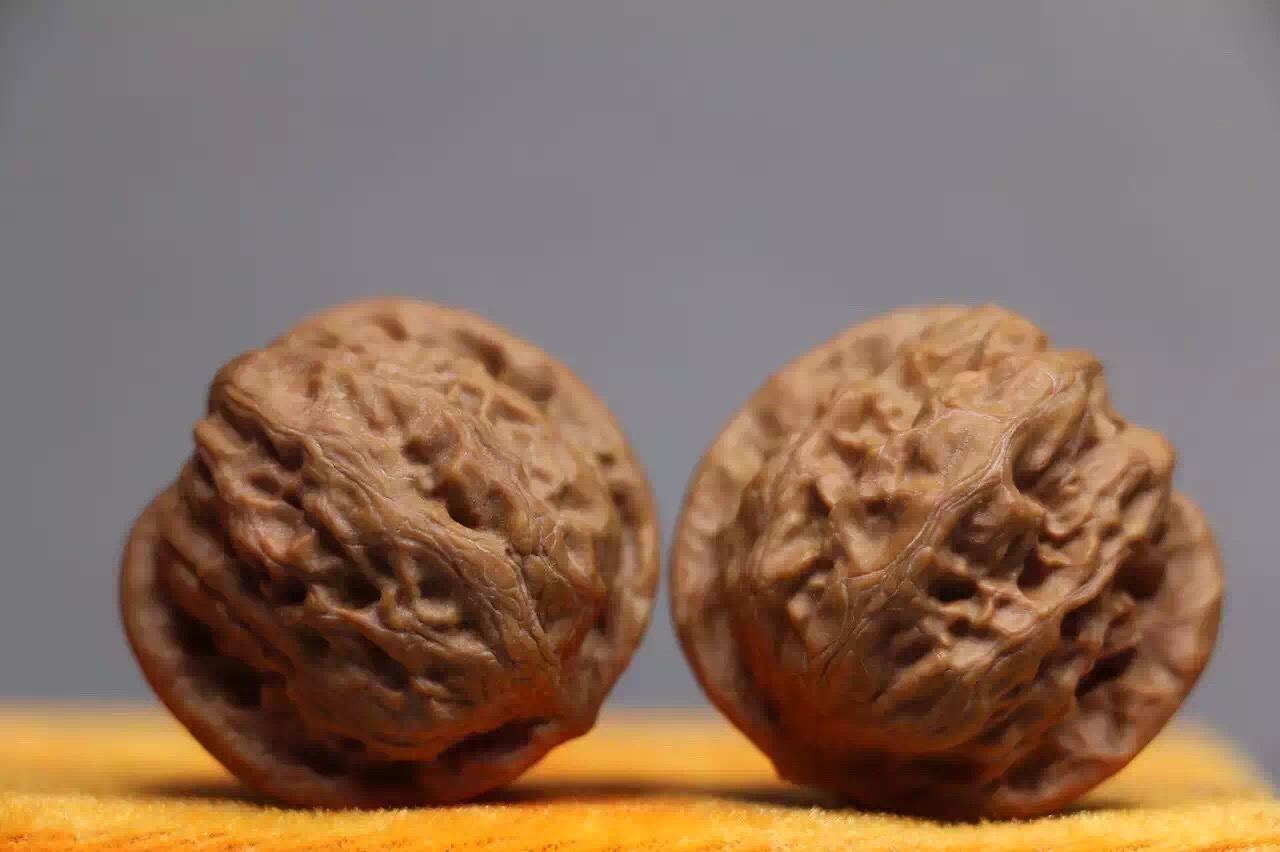 核桃开裂怎么处理,核桃开裂用湿纸巾包裹后在干什么