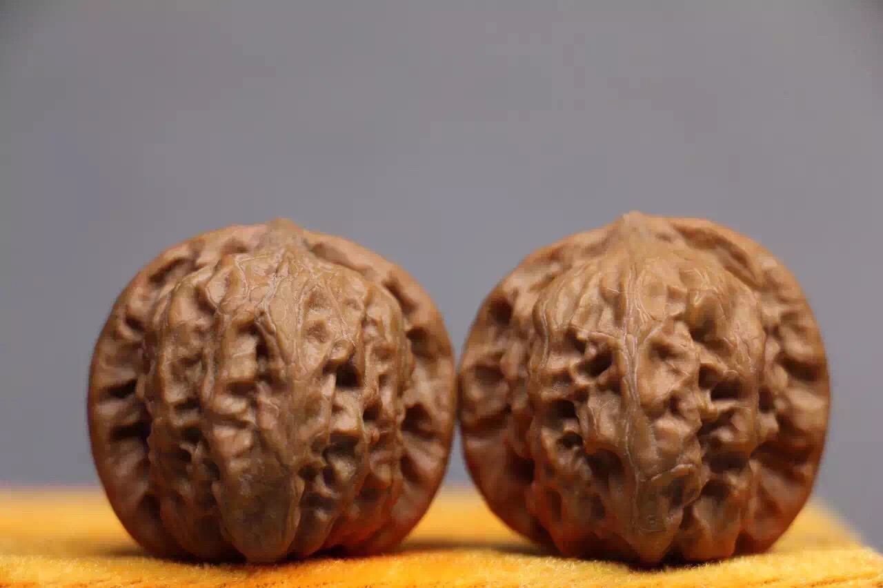 核桃开裂怎么处理,核桃开裂用湿纸巾包裹后在干什么