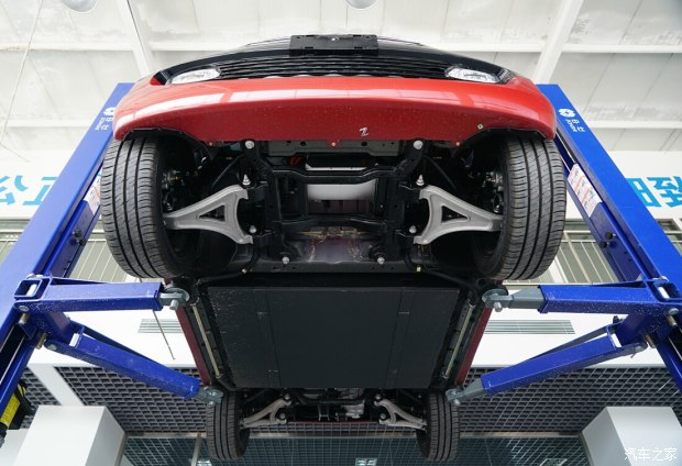 众泰e200电动评测,难得一见的精品汽车