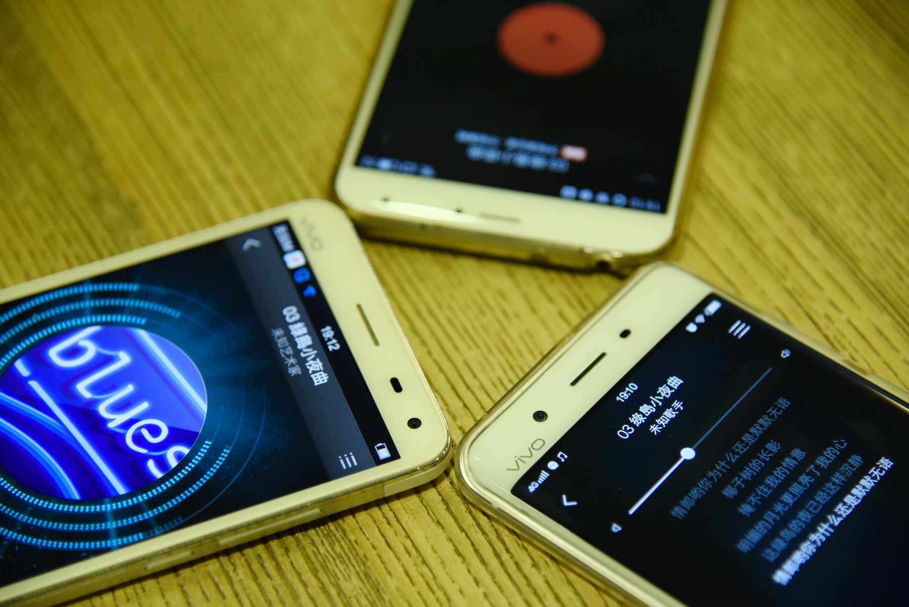 vivoxplay5怎么样值得入手吗,vivoxplay5旗舰和普通版