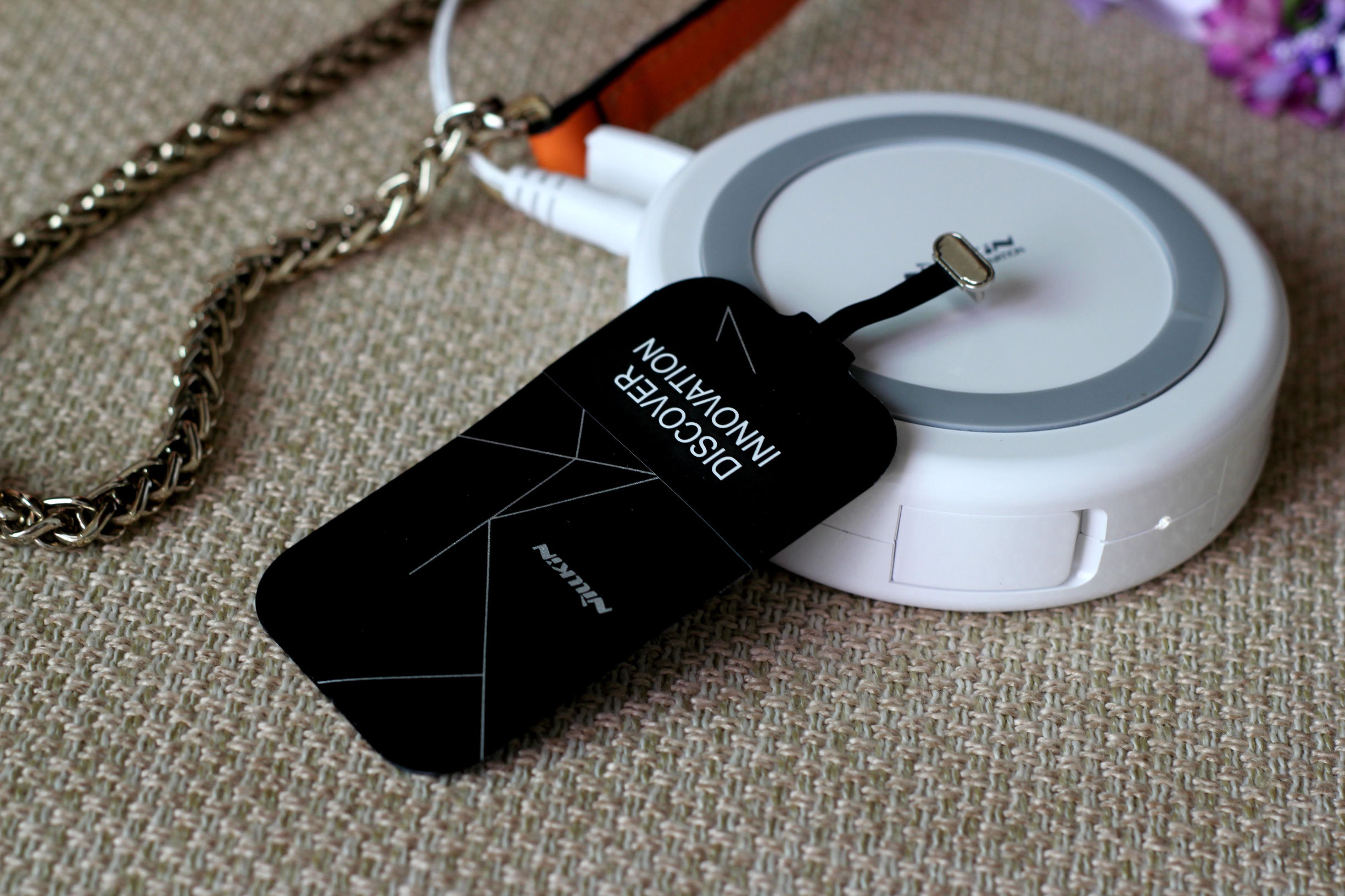 女生粉饼盒,女生的化妆盒和化妆品