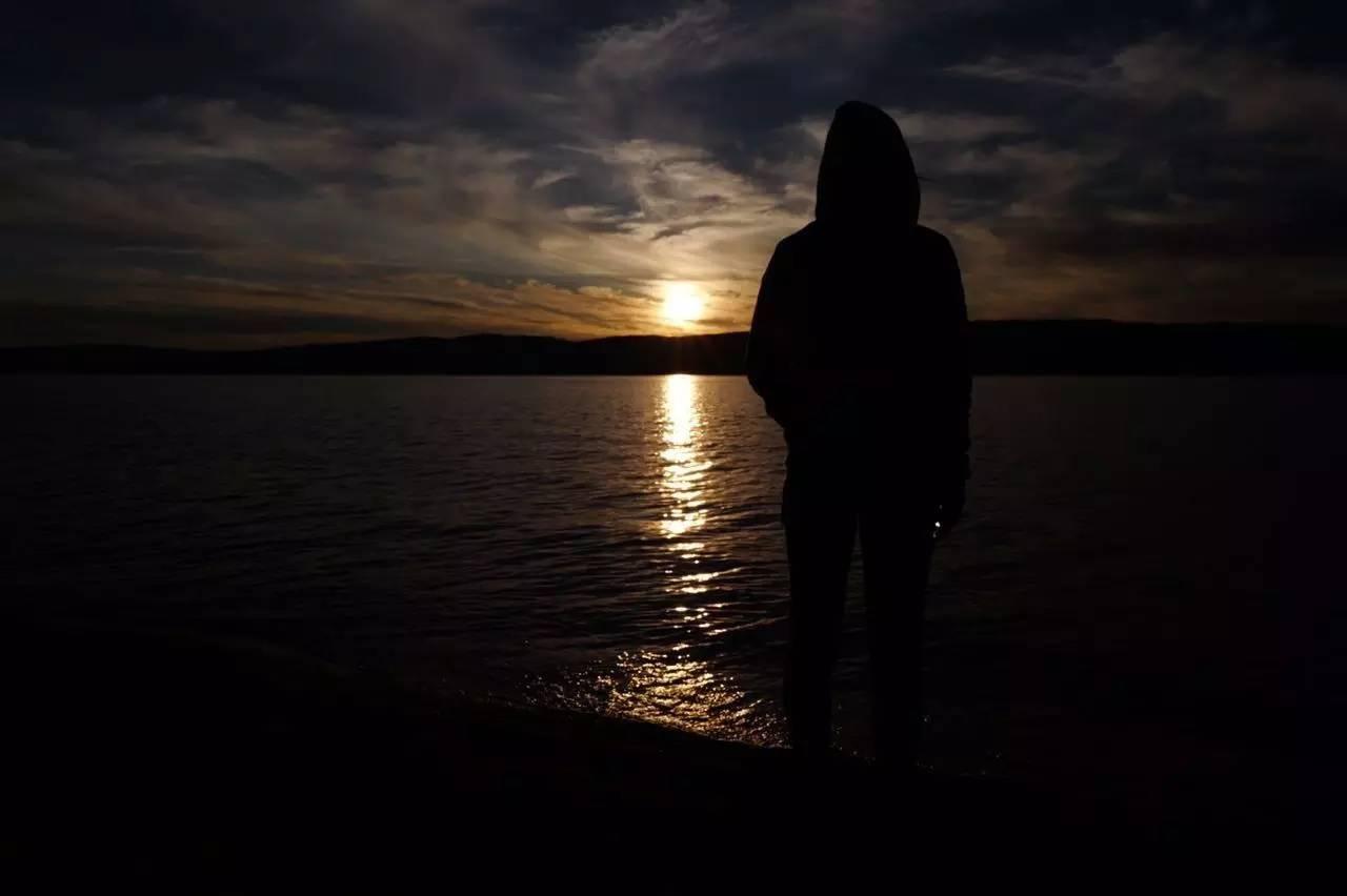 全新一代宝马x1试驾,海外版全新宝马x1新车试驾视频