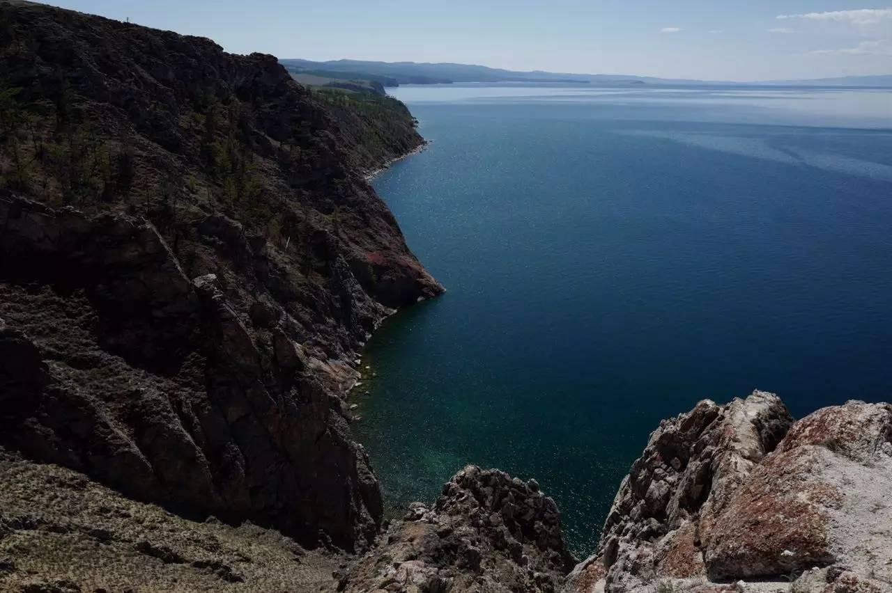 全新一代宝马x1试驾,海外版全新宝马x1新车试驾视频