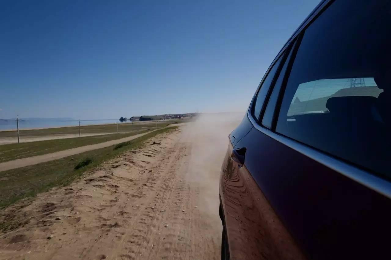 全新一代宝马x1试驾,海外版全新宝马x1新车试驾视频